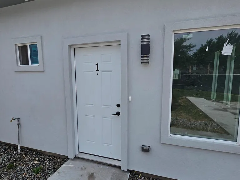 412 Gastel Cir #2 — Photo 5