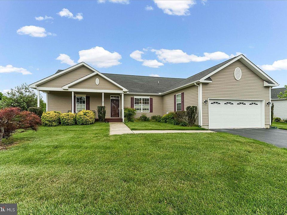 1st image of 57 Winding Carriage Ln