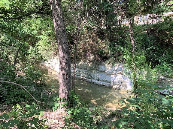 4th image of 3102 Whispering Pine Blvd
