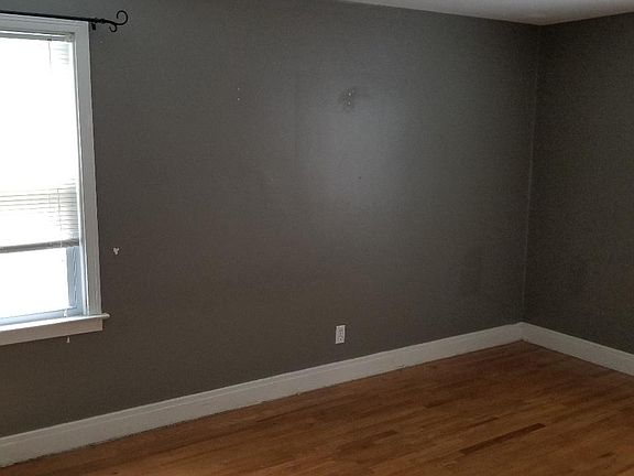 Bedroom1 unfurnished