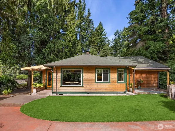 9194 NE Harris Avenue, Indianola, WA 98342