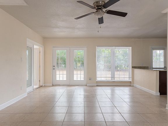 3rd image of 170 SE Serenata Court