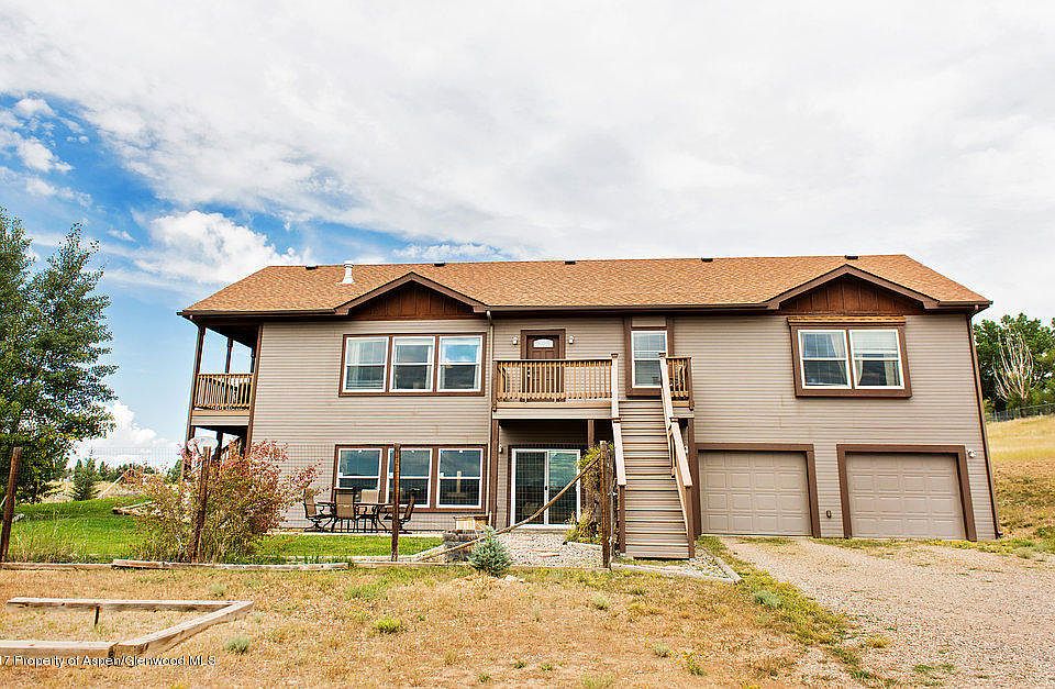 2nd image of 830 Jerimiah Ave