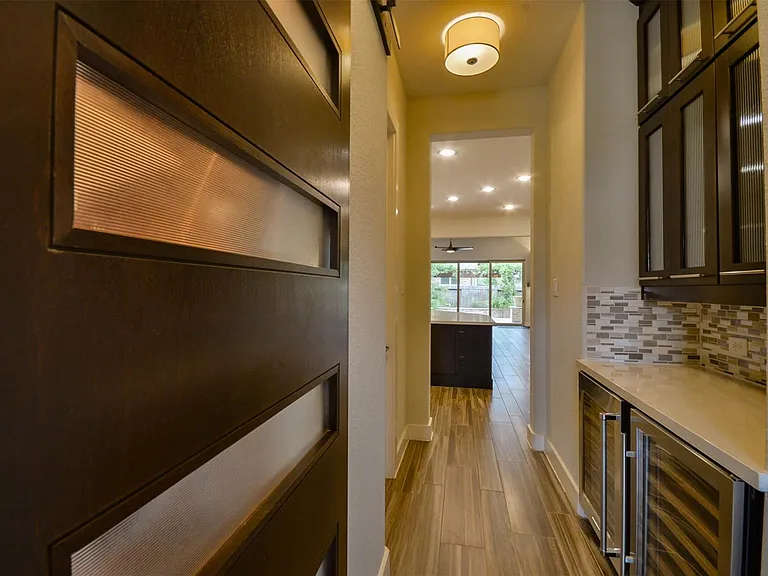 5911 Vineyard Creek Ln — Photo 7