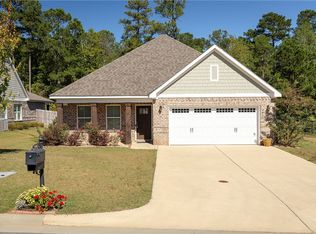 4082 Broadview Dr, Opelika, AL 36801