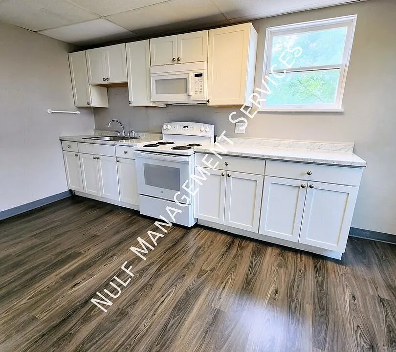 1508 Maple Ave #2