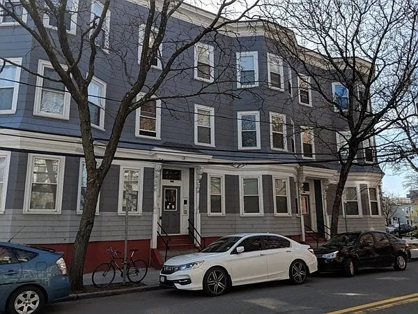 254 Windsor St #2R — Photo 10