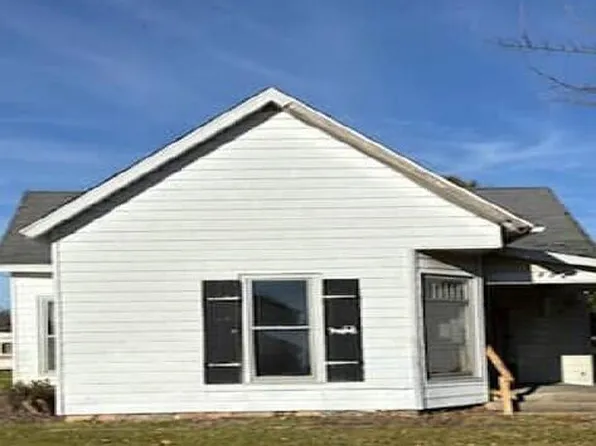324 W Warner St, Rensselaer, IN 47978