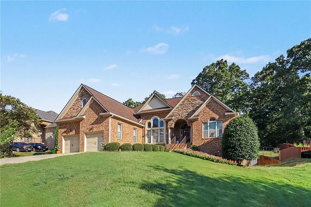 4 bed, 4.0 bath, 2846 sqft, $3,200 — Photo 4