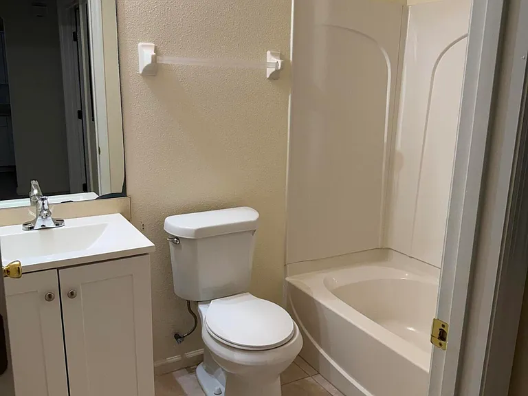 950 Luminary Cir #104 — Photo 8
