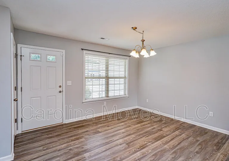 249 Lockeland Park Dr — Photo 2