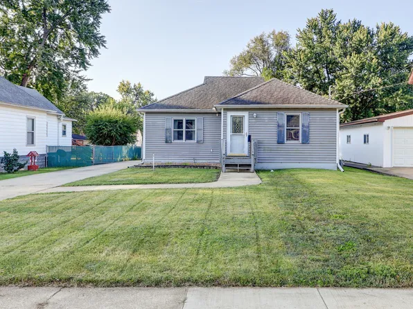 602 E 3rd St, Rock Falls, IL 61071