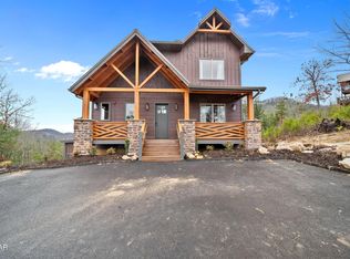 1405 Mountain Ash Way, Sevierville, TN 37876