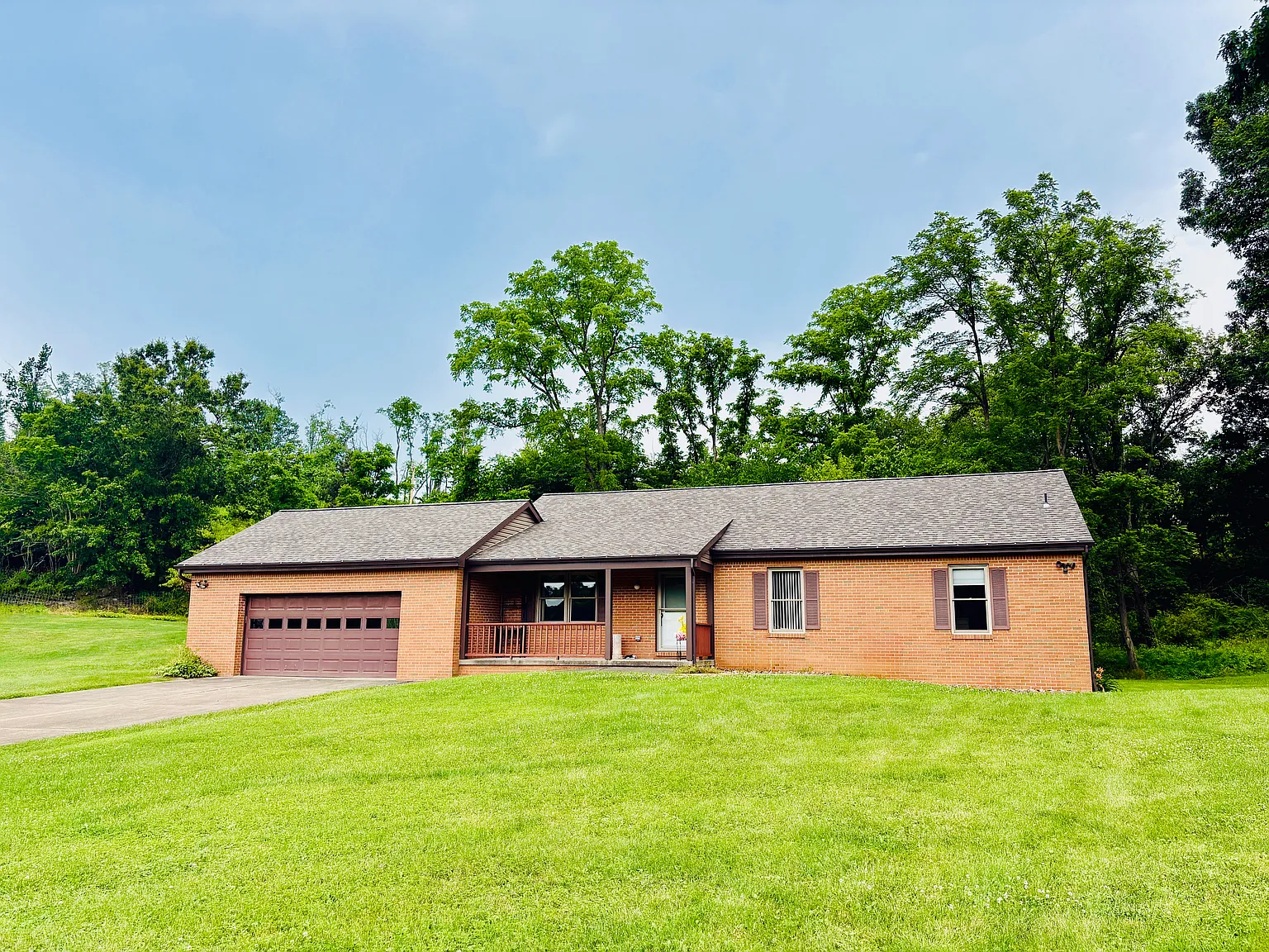 5246 Stella Dr photo 1