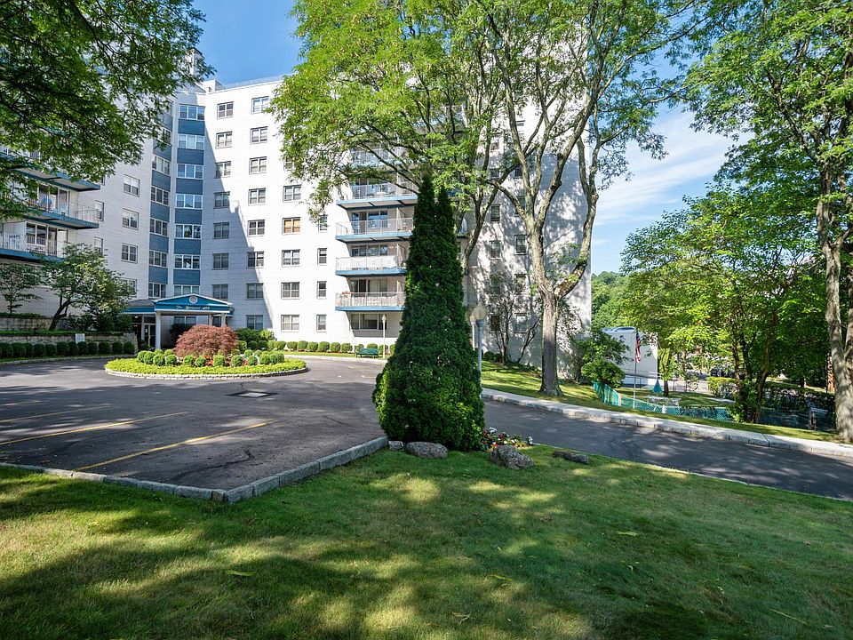 1st image of 499 N Broadway APT 4A