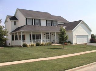 1105 Highpointe Dr, Dekalb, IL 60115