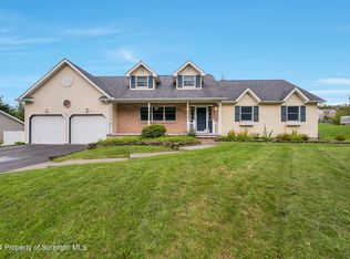 305 Maggies Rd #L-B, Clarks Summit, PA 18411