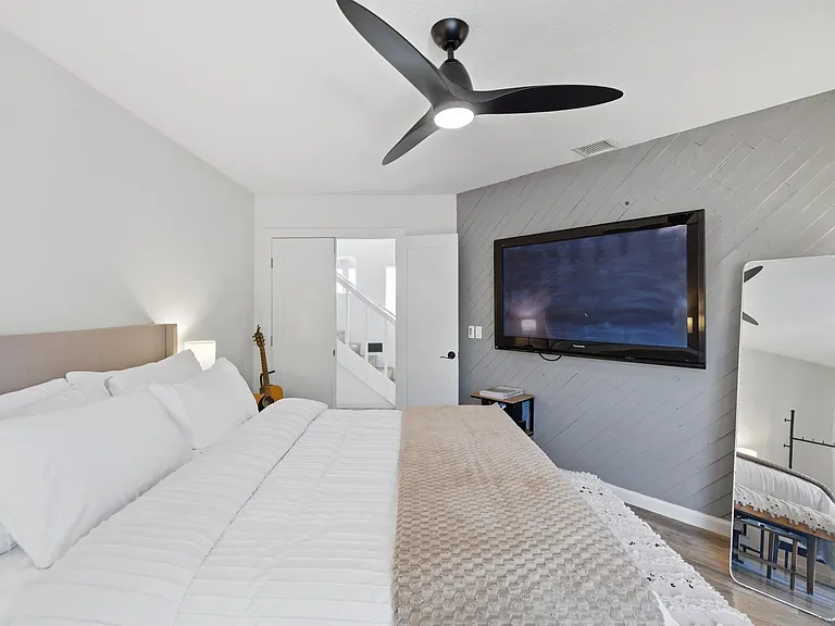 1539 San Miguel Ave — Photo 22