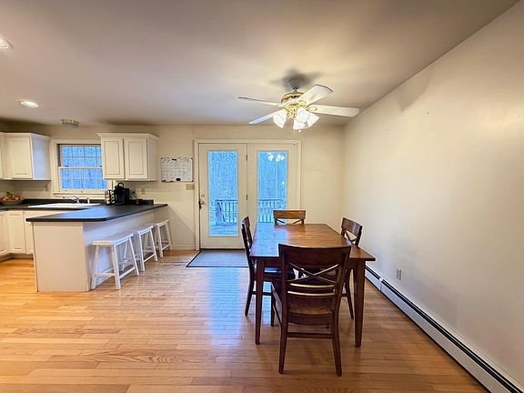 5th image of 99 Deep Cove Road