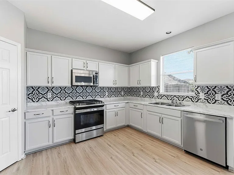 3310 Bremerton Falls Dr — Photo 9