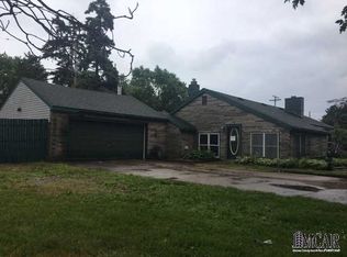 4340 Wing St, Newport, MI 48166