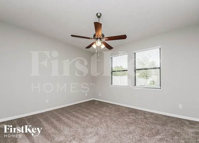 4705 Blackthorn Cir — Photo 6