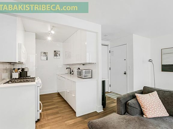 5th image of 303 Greenwich St #4H