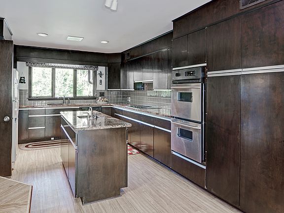 5th image of 3905 Ardleigh Dr