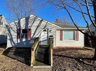 917 E Fairoaks Ave, Peoria, IL 61603