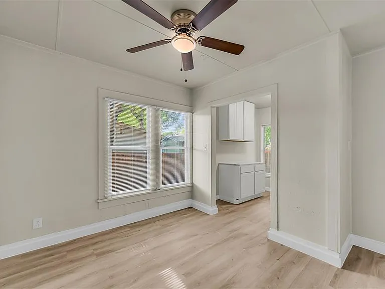 305 NW 23rd St #201 — Photo 5
