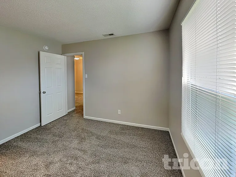 3222 Black Forest Ln — Photo 10