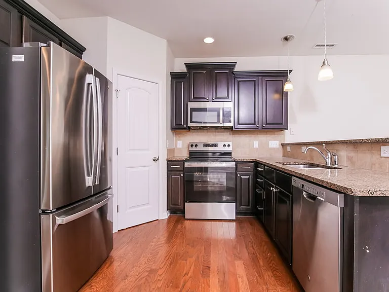 645 Smithridge Way — Photo 7