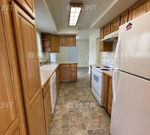 2nd image of 3019 Albacore Cir #B16