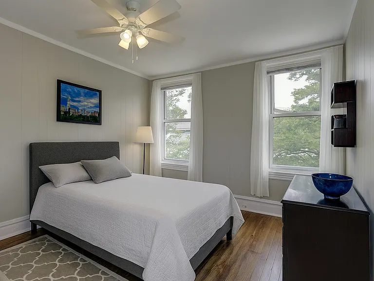 Large front bedroom on upper floor