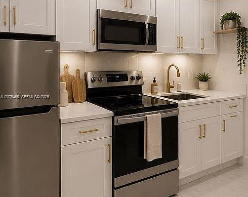 2nd image of 5807 SW 25th St