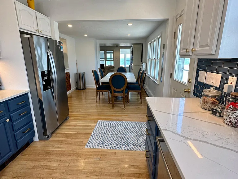 92 Foster Ave — Photo 17