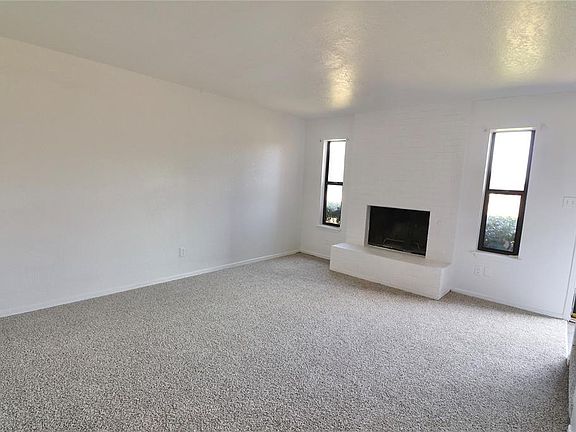 5th image of 2317 Beaumont Dr #Abc