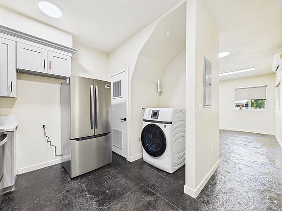 5th image of 8455 N Langdon Ave #1