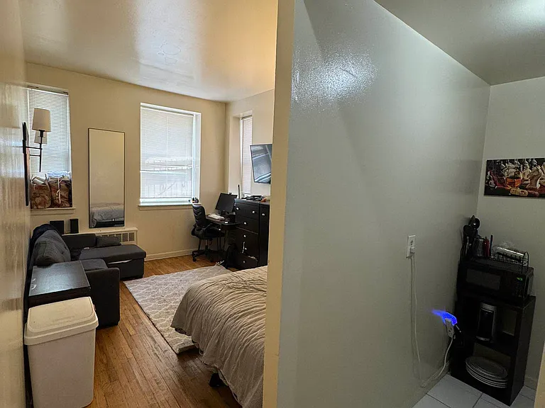 329 E 63rd St #1F — Photo 6