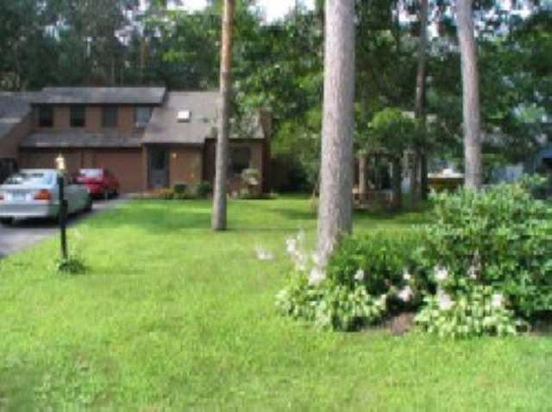 2nd image of 119 ARROWWOOD Place