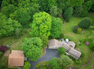 4 North Rd, East Granby, CT 06026