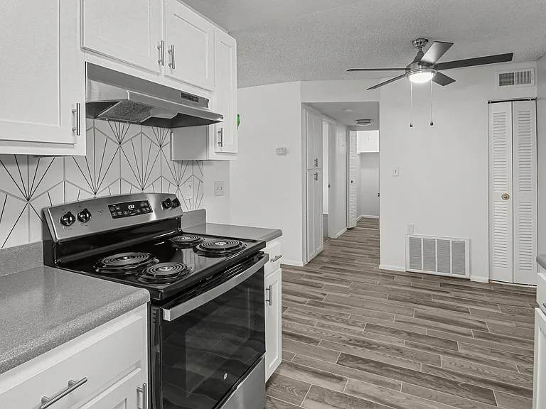 CIBOLA VILLAGE — Photo 6