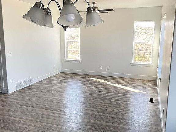 3rd image of 4378 W Hemsley Ln #183