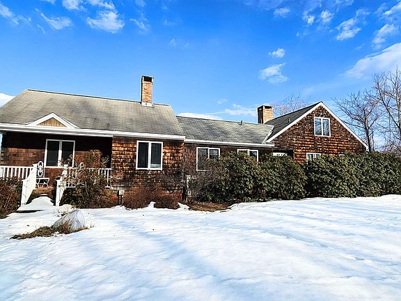 2nd image of 37 Cooks Pond Road