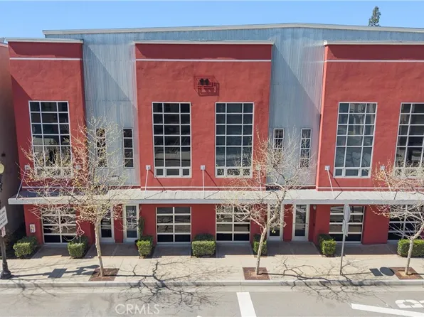 704 N Santiago St, Santa Ana, CA 92701