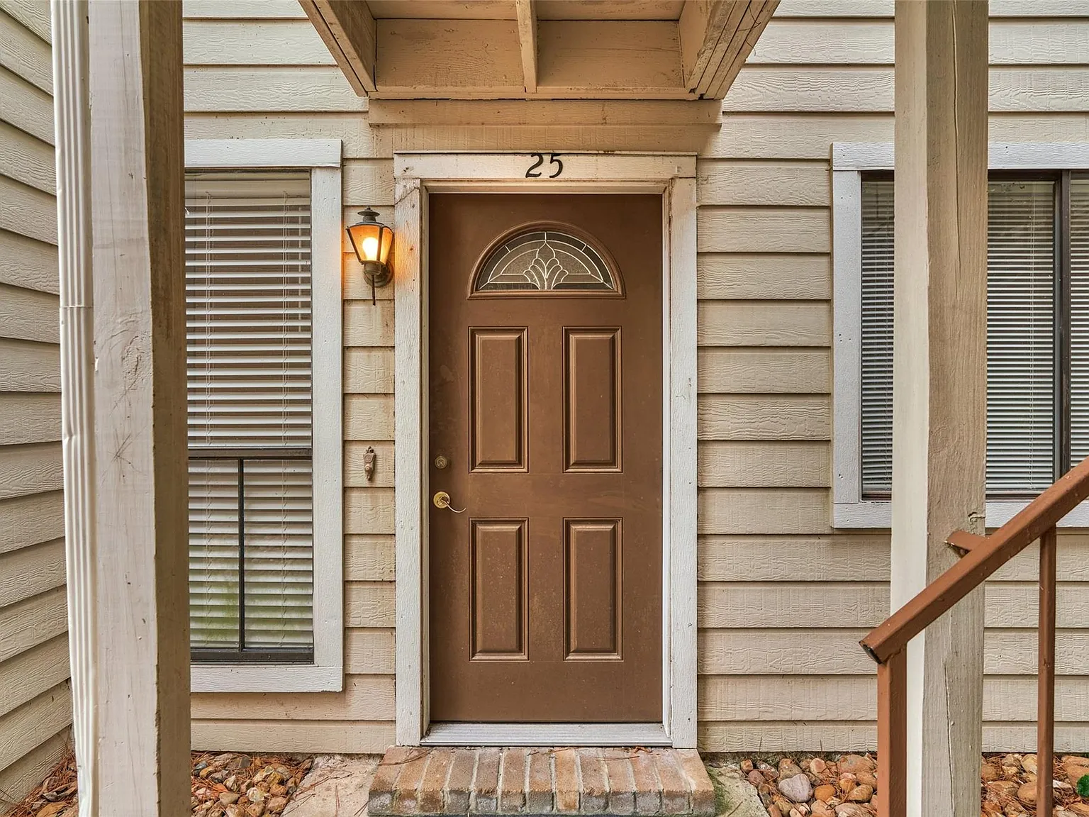 1 bed, 1.0 bath, 650 sqft, $1,100 — Photo 2