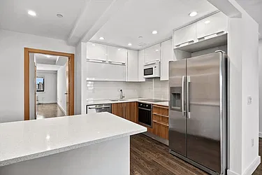 31-35 31st Street, #605