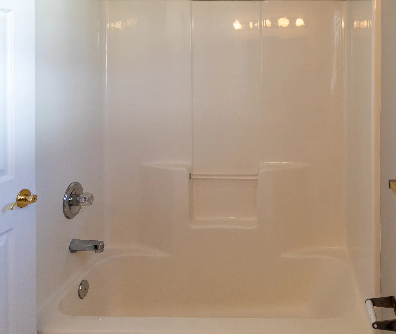 3 bed, 2.5 bath, 1356 sqft, $1,525 — Photo 4