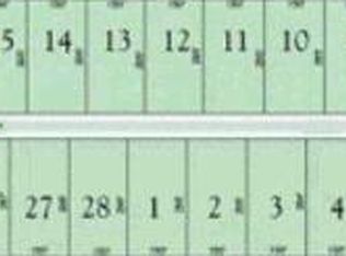 4 Orchard Valley Dr, Fennville, MI 49408