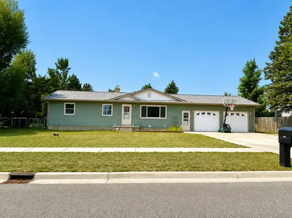 809 Clover Dr, Gaylord, MI 49735